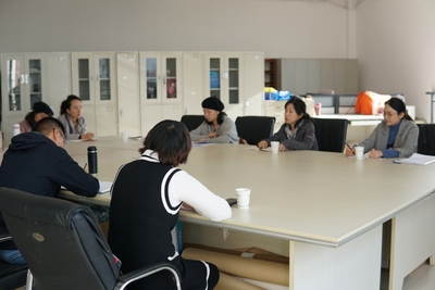 服裝專業建設指導委員會赴西南紡織服裝職教聯盟學?？疾煺{研，共謀專業設計服務發展